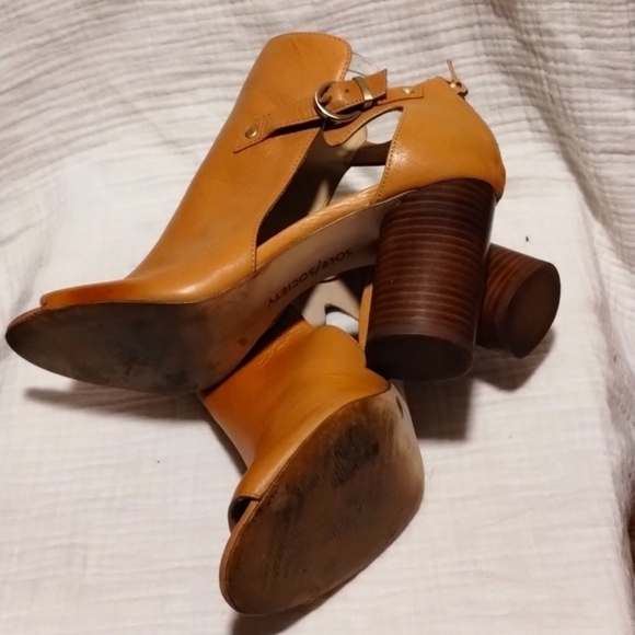 Sole Society Tan Peep-Toe Sandals - Picture 5 of 11